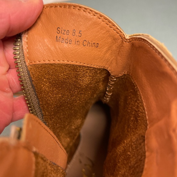 Ccocci Western Style Ankle Boot Women’s 8.5 Tan - Picture 13 of 13